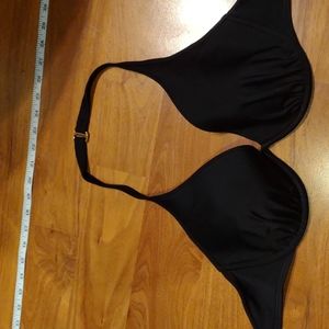 NWOT Victoria's Secret halter bikini top 36DD